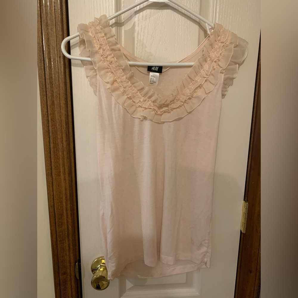 H&M pale pink ruffle top, size medium